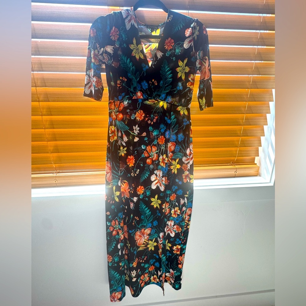 Floral V-Neck Midi Dress